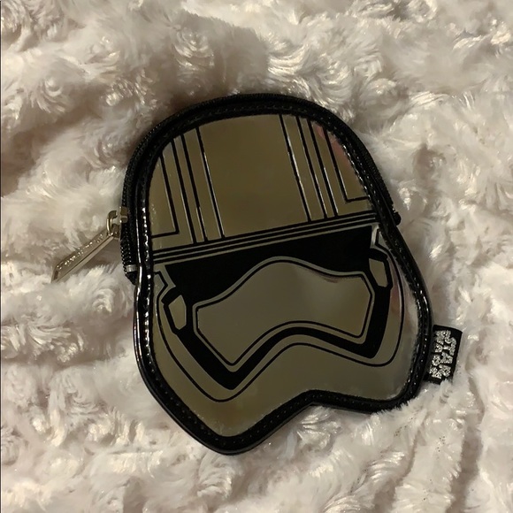 Loungefly Handbags - Star Wars loungefly coin purse